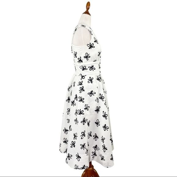 Vintage Tobael Floral Fit and Flare Midi Dress Black and White Size 2 - Picture 5 of 13